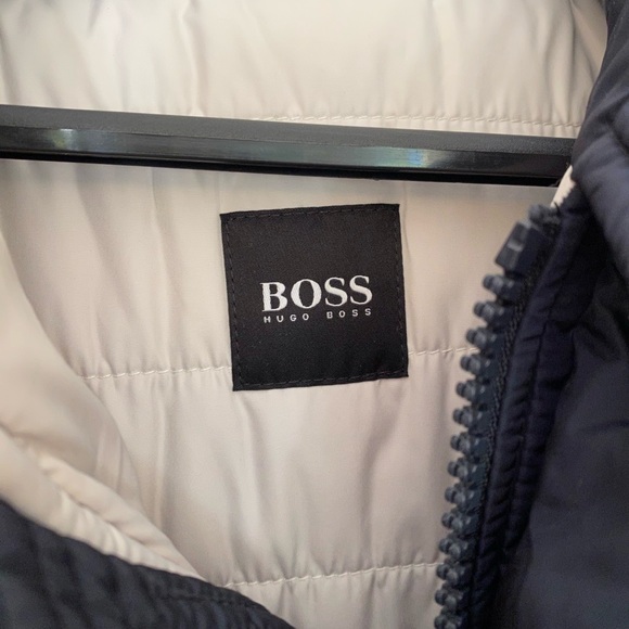 Boss Hugo Boss men’s winter coat size large navy. Worn 2 times. - Picture 3 of 6